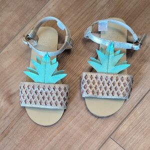 Sz 10 Janie and Jack Gold Pineapple Sandals